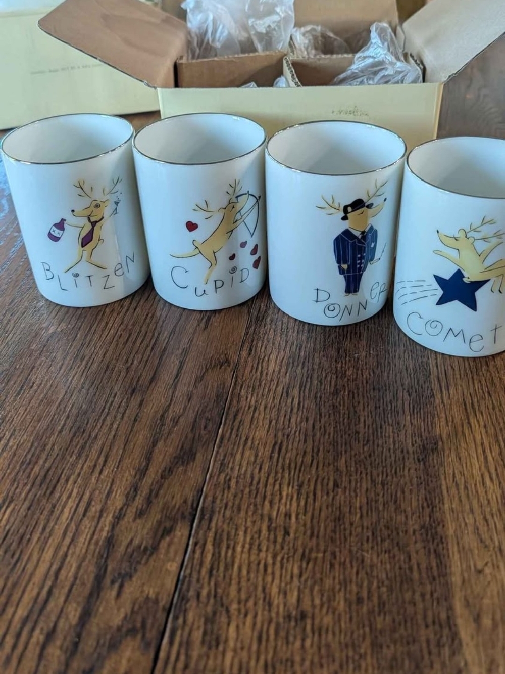 Pottery Barn White Reindeer Character Mug Set with Gold Trim Accents